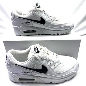 Nike Air Max White and Black Sneakers Womens Size 6.5 DH8010-101